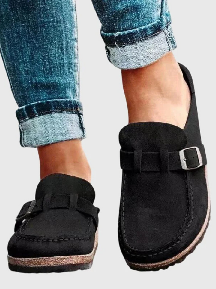 Mallorca | Suede Buckle Comfort Clogs